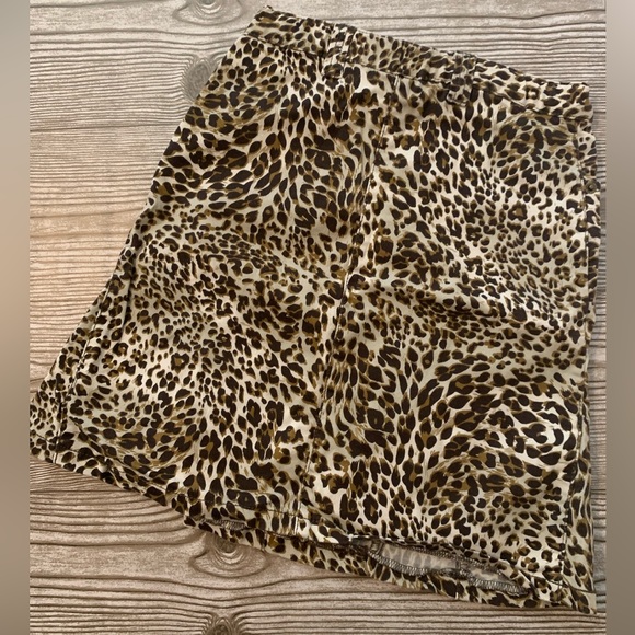 The Children’s Place Leopard print skirt with pockets size 6x/7 - Picture 2 of 5